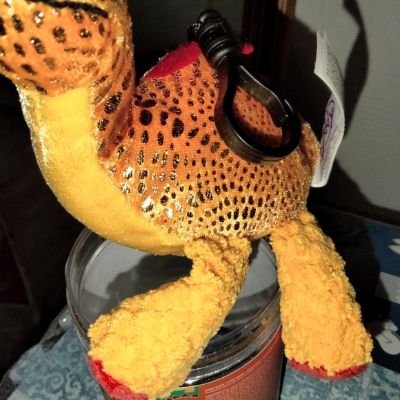 Serra the Stegosaurus BUDDY Keychain CLiP SCENTED Tropic Tango Scentsy NIB - Picture 3 of 4